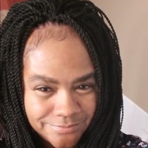 Meet your Posher, Deborah